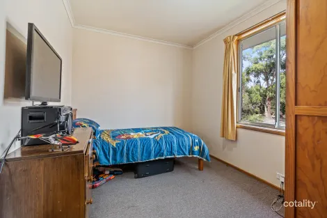 Property photo of 35 Calvert Crescent Herdsmans Cove TAS 7030