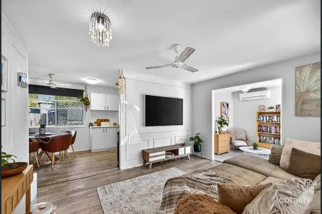 Property photo of 27 Arthur Mount Pleasant QLD 4740