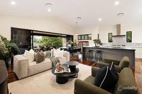 Property photo of 29 Raglan Street St Lucia QLD 4067