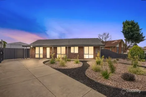 9 Thornbill Dr, Werribee, VIC 3030