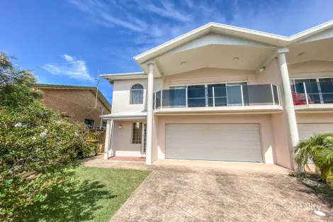 17 Amaroo Cres, Fingal Bay, NSW 2315