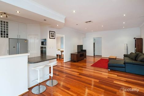 Property photo of 4 Oxburgh Link Success WA 6164