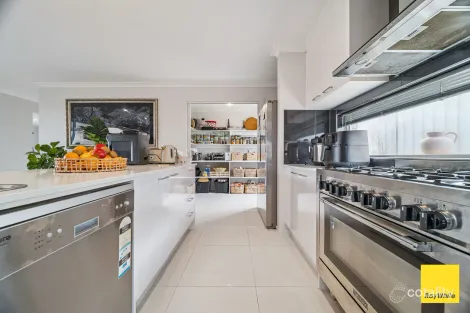 Property photo of 18 Irrabella Place Kangaroo Flat VIC 3555