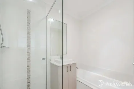 Property photo of 17 Liscombe Crescent Harrisdale WA 6112