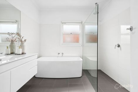 Property photo of 24 Trigg Street Geelong West VIC 3218