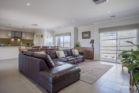 Property photo of 10 Tasman Road Gisborne VIC 3437