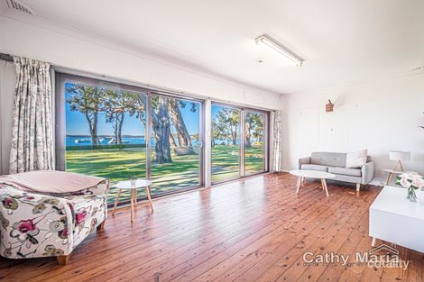 Property photo of 61 Kullaroo Road Summerland Point NSW 2259