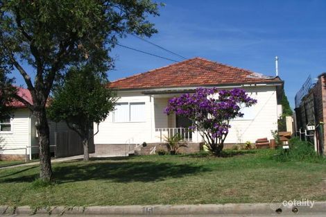 15 Valencia St, Greenacre, NSW 2190