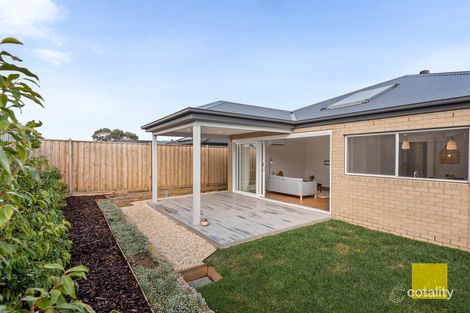 Property photo of 32 Garfield Drive Armstrong Creek VIC 3217