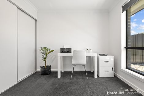 Property photo of 20 Senator Court Newnham TAS 7248