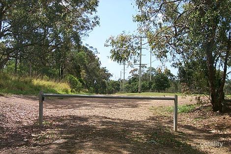 81 Tones Rd, Mansfield, QLD 4122