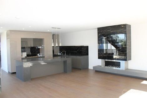 Property photo of 22 Cypress Way Kew VIC 3101