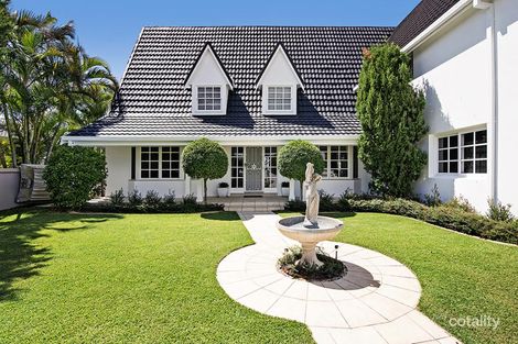 15 Namatjira Ct, Broadbeach Waters, QLD 4218