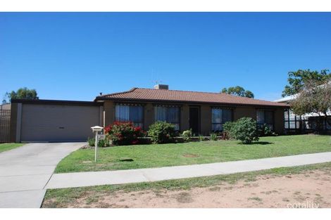 36 Black St, Long Gully, VIC 3550