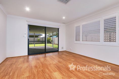 Property photo of 12 Aleria Way Piara Waters WA 6112