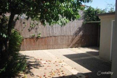 Property photo of 19 Fern Avenue Windsor VIC 3181