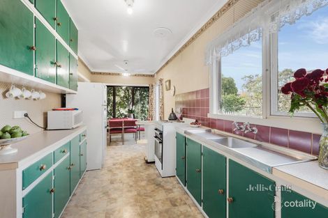 Property photo of 11 Vasey Avenue Mount Waverley VIC 3149