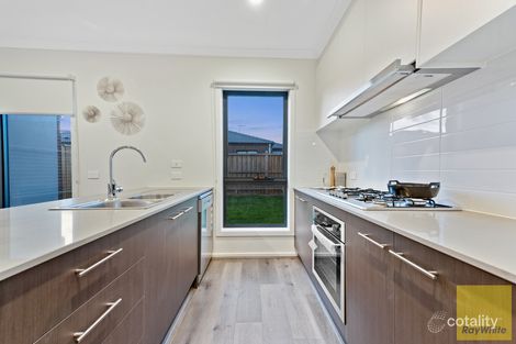 Property photo of 38 Keeping Terrace Tarneit VIC 3029