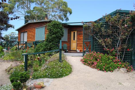 6 New St, Swansea, TAS 7190