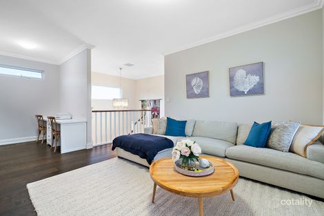 Property photo of 31 Sumich Gardens Coogee WA 6166