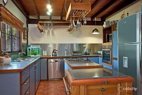 Property photo of 31 Ramsey Drive Kanimbla QLD 4870