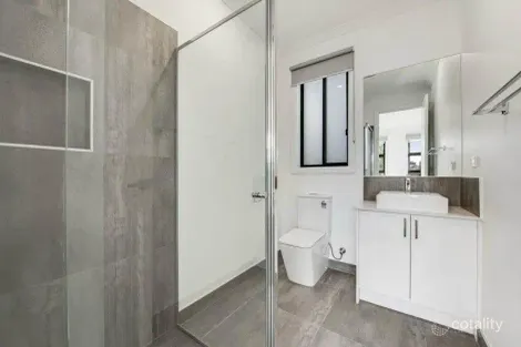 Property photo of 17 Varun Loop Wollert VIC 3750