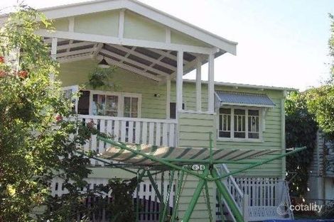 Property photo of 26 Yuletide Street Holland Park West QLD 4121