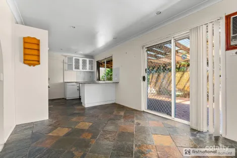 Property photo of 13 Crawford Crescent Windradyne NSW 2795