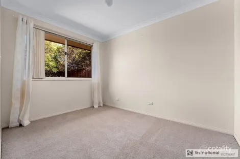 Property photo of 13 Crawford Crescent Windradyne NSW 2795