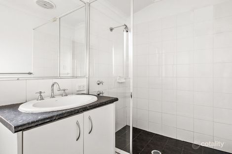 Property photo of 30 Goldfinch Bend Harrisdale WA 6112
