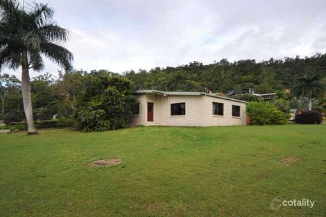 Property photo of 3 Jones Road Cannonvale QLD 4802