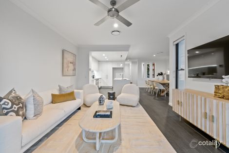 Property photo of 1/54 Milton Avenue Paradise Point QLD 4216