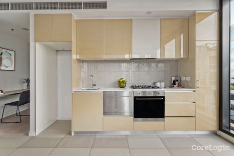 Property photo of 1003/70 Queens Road Melbourne VIC 3004
