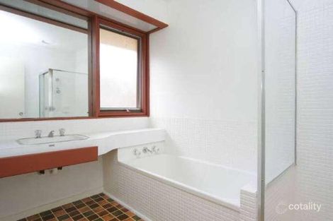 Property photo of 15 Warren Court Keilor East VIC 3033
