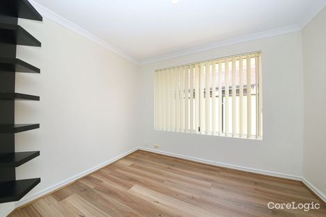 Property photo of 10 Harden Park Trail Carramar WA 6031