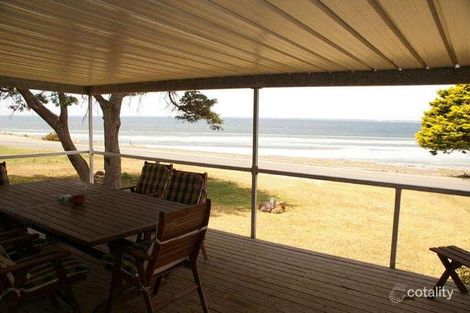 4 Esplanade, Point Turton, SA 5575