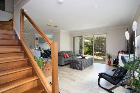 4/40 Hargreaves Rd, Manly West, QLD 4179
