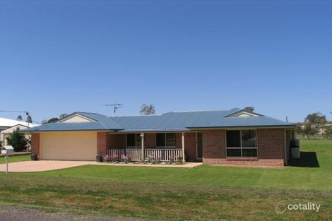 32-34 Perham St, Pittsworth, QLD 4356