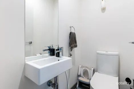 Property photo of 3/47 Waterhaven Boulevard Point Cook VIC 3030