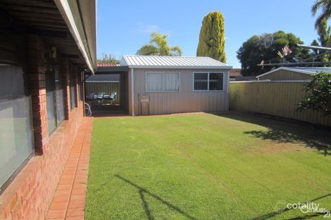Property photo of 10 Jindarra Close Cooloongup WA 6168