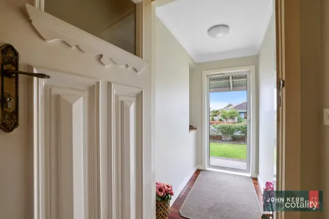 Property photo of 6 View Street Moe VIC 3825