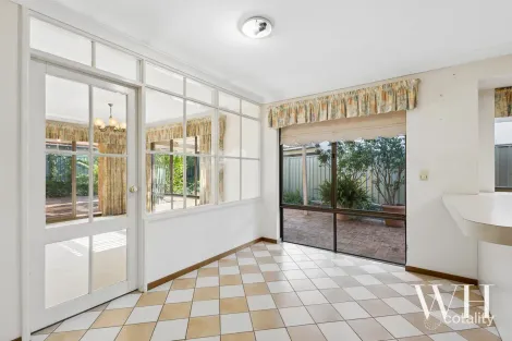 Property photo of 28 Warragoon Crescent Attadale WA 6156