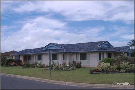 20 Margaret St, Urangan, QLD 4655