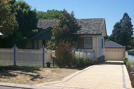 16a Shaw Pl, Innaloo, WA 6018