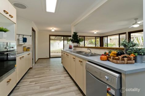 Property photo of 5 Carli Court Keperra QLD 4054