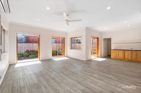 Property photo of 2/17 Sunhill Crescent Ardeer VIC 3022