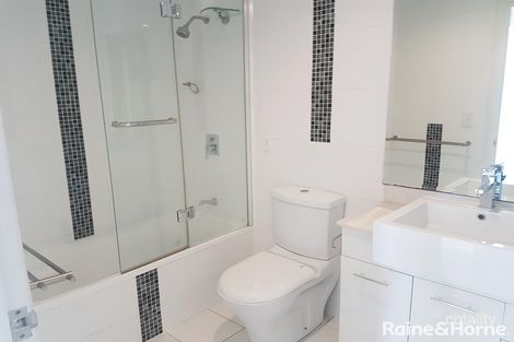 Property photo of 24/47-53 Dunmore Terrace Auchenflower QLD 4066