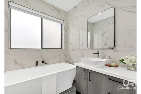 Property photo of 25 Basalt Street Donnybrook VIC 3064