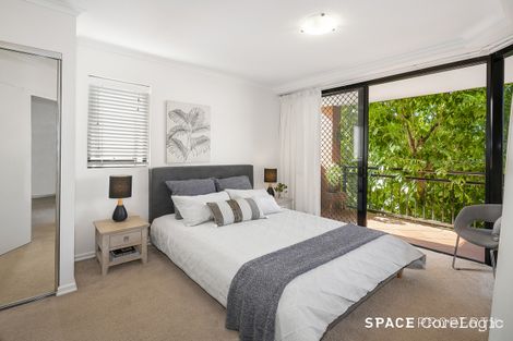 Property photo of 28/2 St Pauls Terrace Spring Hill QLD 4000