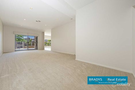 Property photo of 10/21 Francis Forde Boulevard Forde ACT 2914